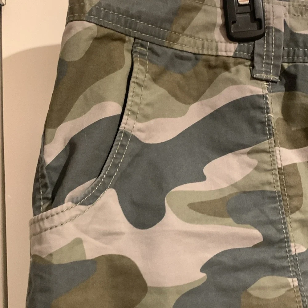 🤎💚Camo Shorts💚🤎 - Picture 3 of 10